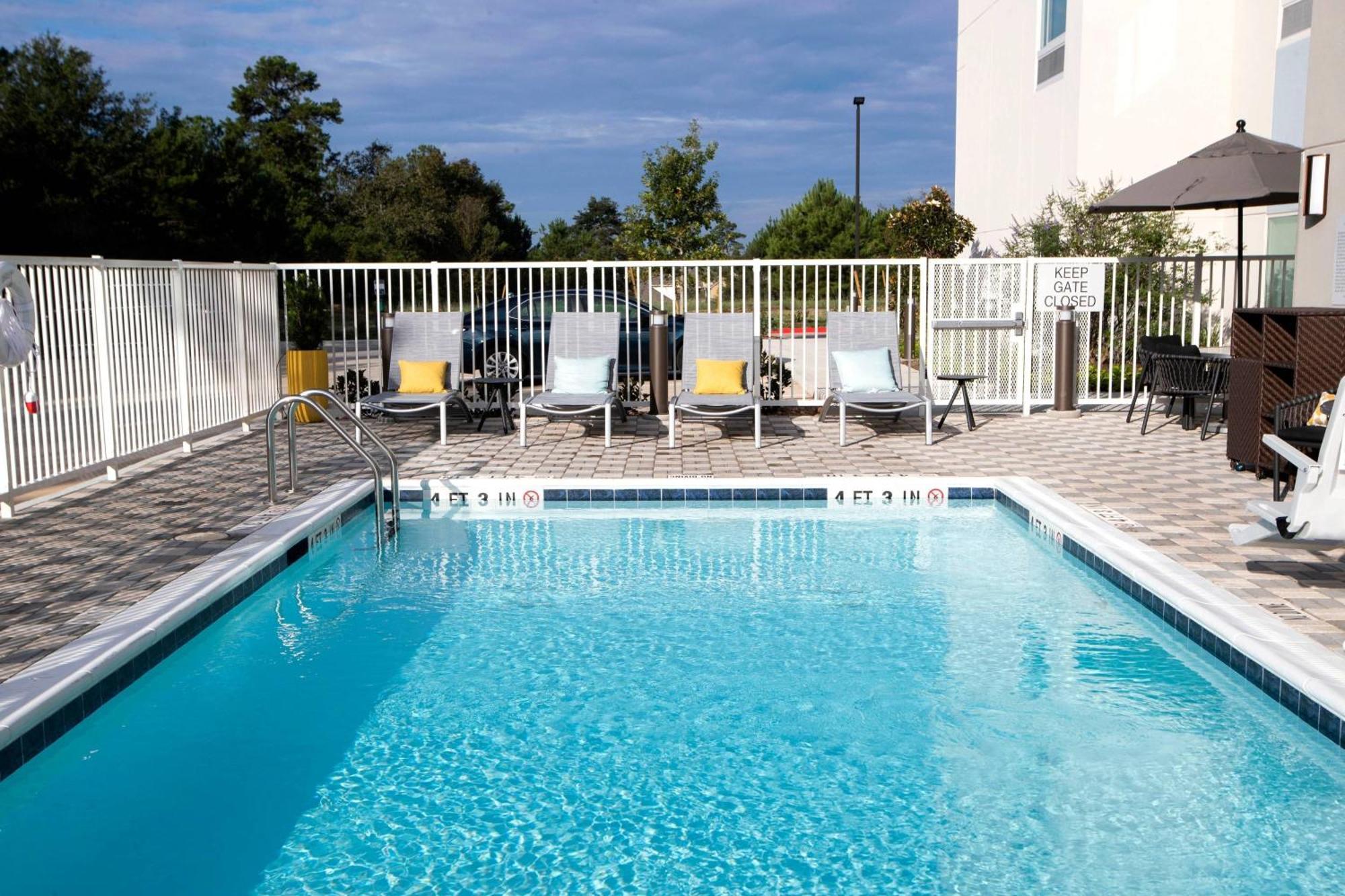 Towneplace Suites By Marriott Conroe Esterno foto