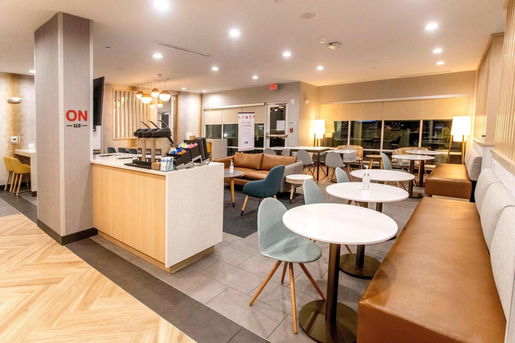 Towneplace Suites By Marriott Conroe Esterno foto